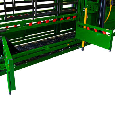 Arrowlock 88 Series Portable Cattle Chute & Alley- Call for Pricing