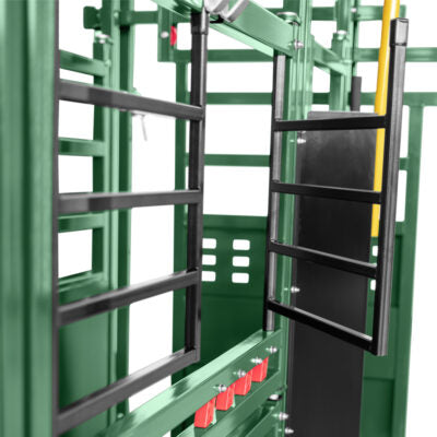 Arrowlock 55 Series Cattle Squeeze Chute- Call for Pricing