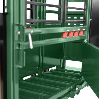 Arrowlock 55 Series Cattle Squeeze Chute- Call for Pricing
