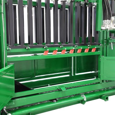 The General Hydraulic Cattle Chute